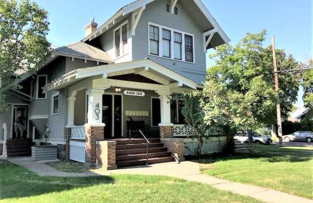 Large Studio in Unbeatable University Location! Hardwood Floors and Stainless Appliances! - 904 Hilda Avenue, Missoula, MT 59801