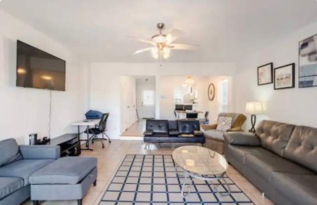 Charming 2BR Townhome in Myrtle Beach photos photos