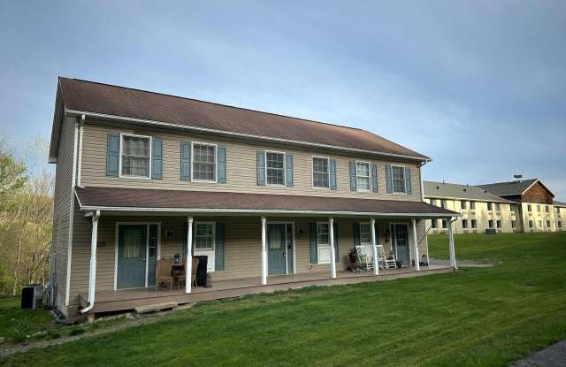 232 SOUTHRIDGE DRIVE - 232 Southridge Drive, Morgan County, WV 25411