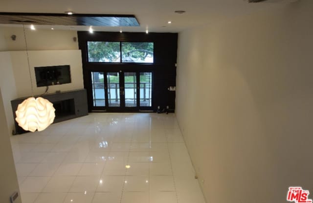 3950 VIA DOLCE Gallery 4