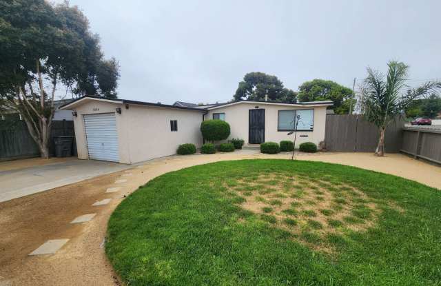 2 Bed, 1 Bath Home *Gas and Electric Included* photos photos