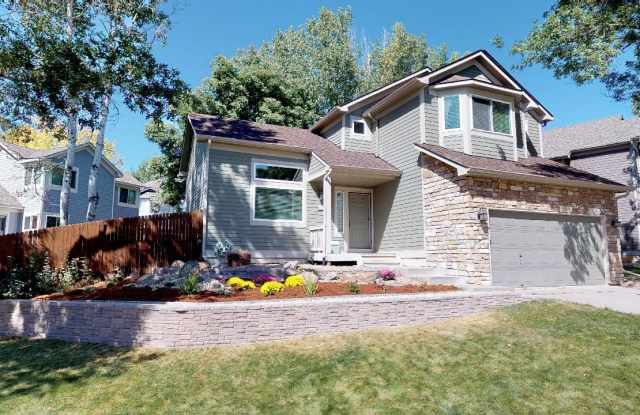 Beautiful sunny home - 577 Spruce Circle, Louisville, CO 80027
