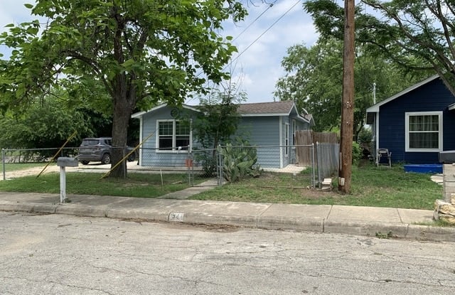 92 VISTA RD - 92 Vista Road, San Antonio, TX 78210