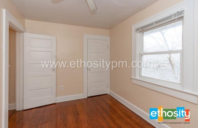 4023 Boulevard Place Gallery 4