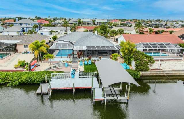 910 CHIPAWAY Drive Gallery 1