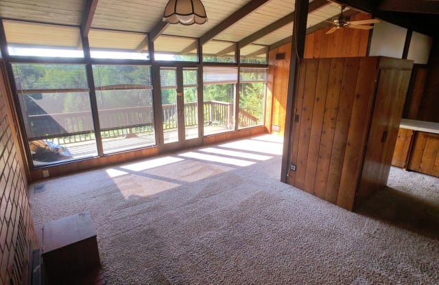 503 Ridge Lane NE - 503 Ridge Lane Northeast, Tracyton, WA 98311