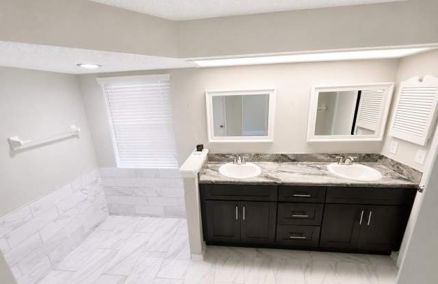 7855 COLLINS RIDGE Boulevard Gallery 4