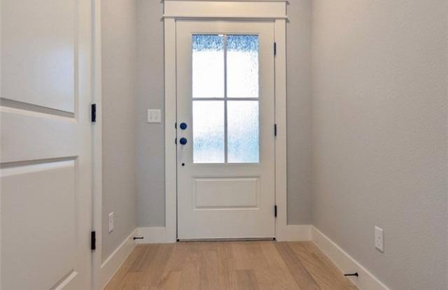 6802 Basswood Avenue Gallery 4