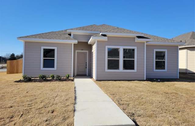 129 Canales Circle - 129 Canales Circle, Greenville, TX 75401