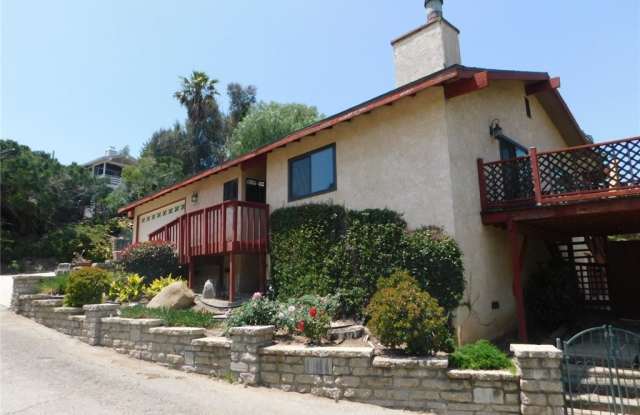 8833 AZUL Circle Gallery 2