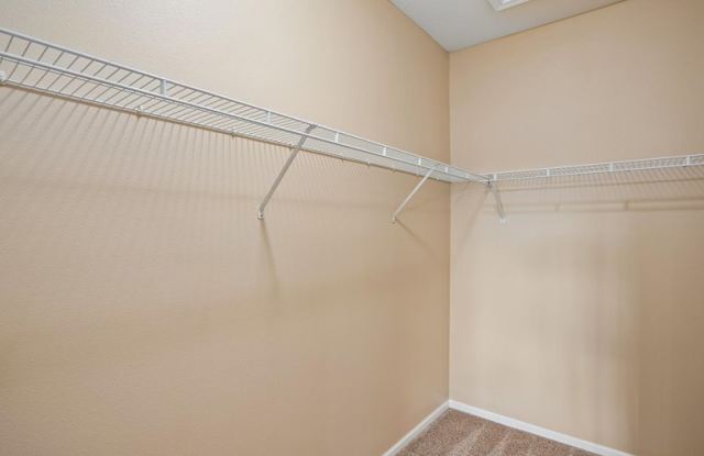 1636 Northwest Prairie Lakes Drive Gallery 4