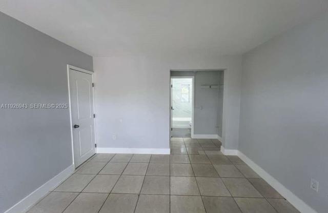 1275 NW 60th St photos photos