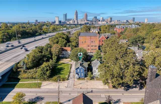 1424 Starkweather Avenue Gallery 3