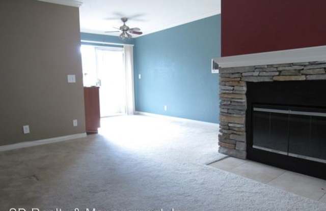 3745 Villa Terrace #6 Gallery 2
