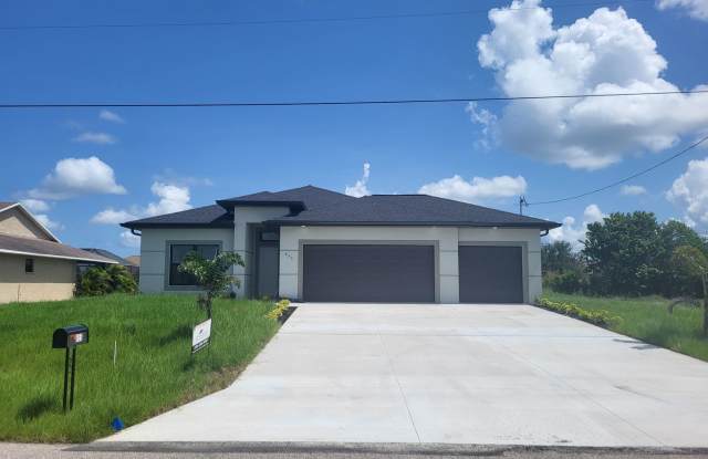 New construction home offering 4 bedrooms 2 baths 3 car garage photos photos