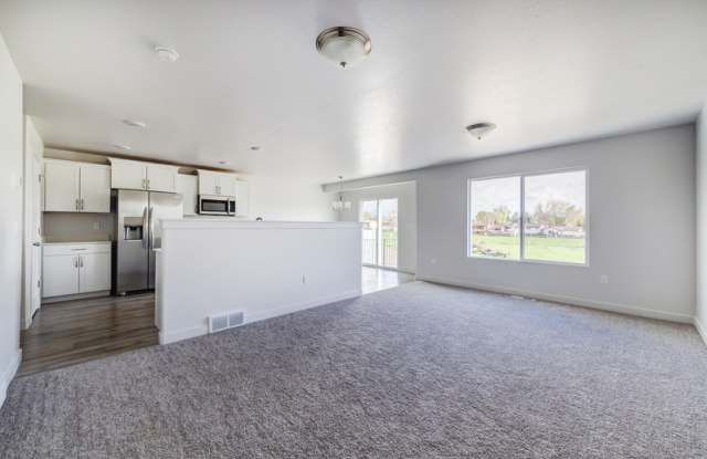 543 W 1520 S Gallery 3