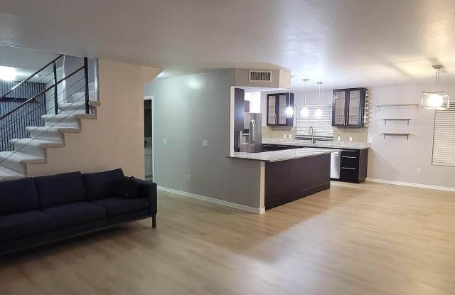 6835 S 40TH Place Gallery 2