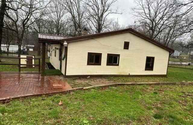 MINERAL POINT - 2 Bedroom Home just outside of Potosi City Limits on 1.2 Acres - $599 MONTH / $1999 DOWN - 10537 Cedarwood Road, Washington County, MO 63660