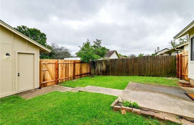2-Bedroom Duplex with Garage photos photos