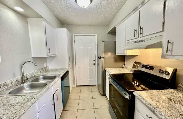 3812 Englewood Circle Gallery 3