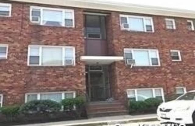 400 N Corona Avenue - 400 North Corona Avenue, Valley Stream, NY 11580