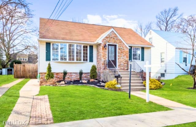 323 Orlando Ave - 323 Orlando Avenue, Gloucester City, NJ 08030