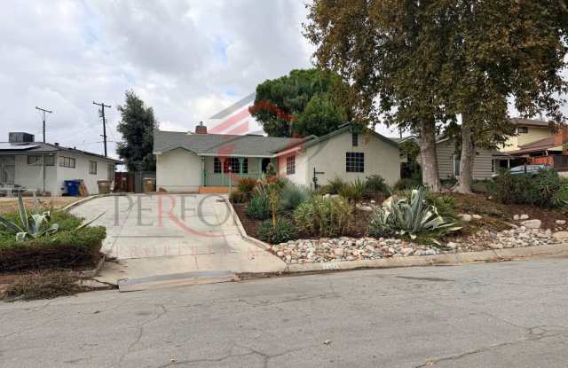 Cozy 3 Bed/1 Bath + Office in Northeast Bakersfield , RBP & Deposit Alternative Option Gallery 1