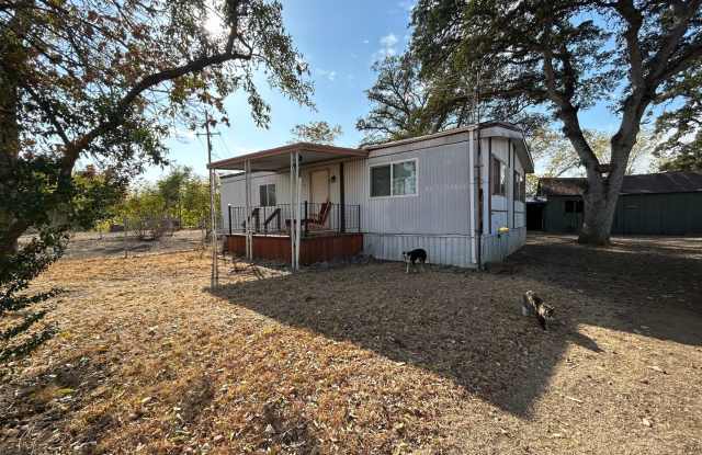 Adorable 2 bedroom 1 bath modular home in the Country - 18570 Red Bank Road, Tehama County, CA 96080
