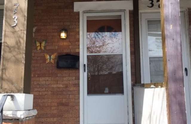 2 beds 1 bath - 373 3rd Street, Trenton, NJ 08611