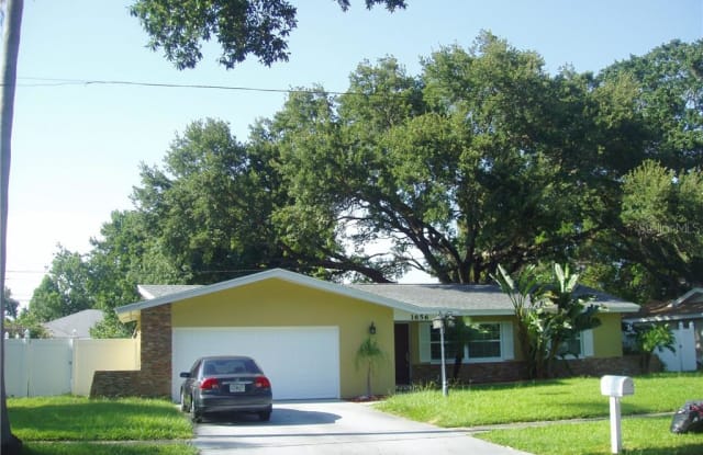 1656 WEBB DRIVE - 1656 Webb Drive North, Clearwater, FL 33755