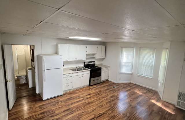 1105 Walnut St photos photos