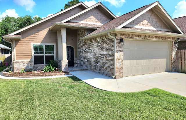 Luxurious 3 Bedroom, 2 Bath Home in the Exclusive Gated Pool Community of Heron Bayou Subdivision! photos photos