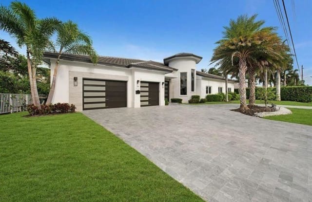 5220 NE 29th Avenue - 5220 Northeast 29th Avenue, Lighthouse Point, FL 33064