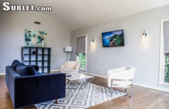 315 Highland Ave - 315 N Highland Ave, Los Angeles, CA 90036