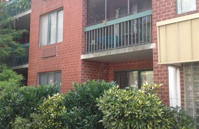 121 Wellington Ct Gallery 2
