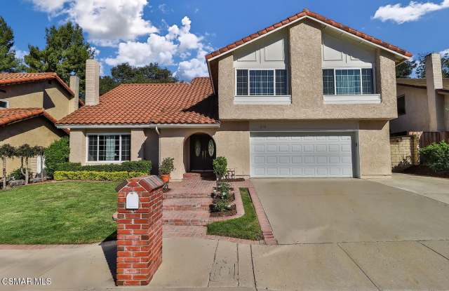 270 Fox Hills Drive photos photos