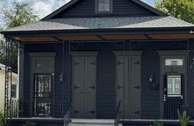 1960 N ROCHEBLAVE Street - 1960 North Rocheblave Street, New Orleans, LA 70119 1960 N ROCHEBLAVE Street - 1960 North Rocheblave Street, New Orleans, LA 70119