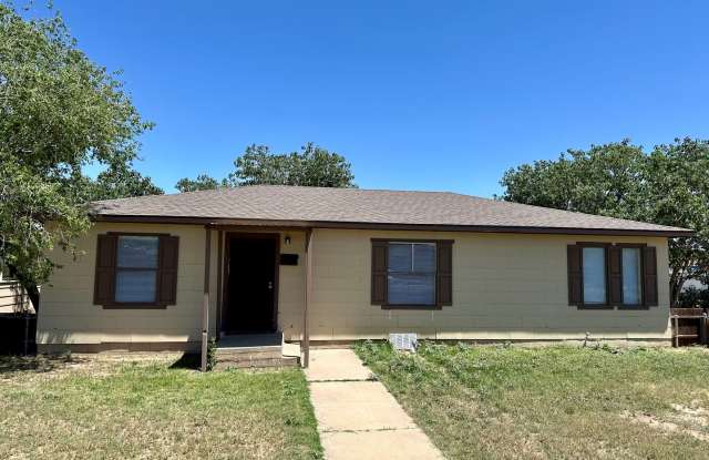 Self Showing- 3 bed 2 bath Move In Ready photos photos