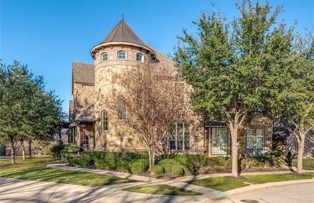 3700 Bur Oak Drive Gallery 2