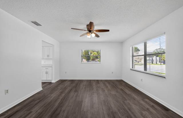 526 Rosery Road Northwest - B Gallery 4