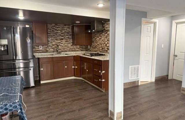 7 CHOPIN CT photos photos