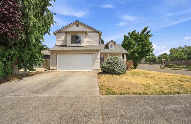 Spacious 3 Bedroom Home in East Vancouver – Great Location Near Harmony & Union Schools Gallery 3