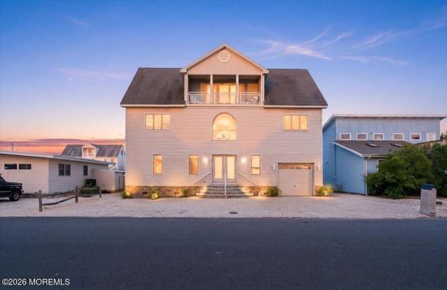 402 Daytona Drive Gallery 2