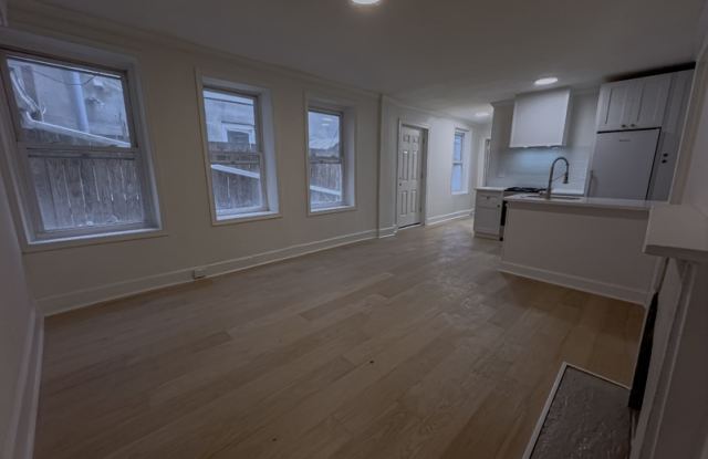 2039 Green St - 1R photos photos