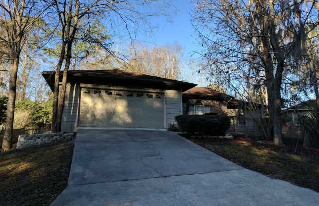 Hamilton Pond single family home photos photos