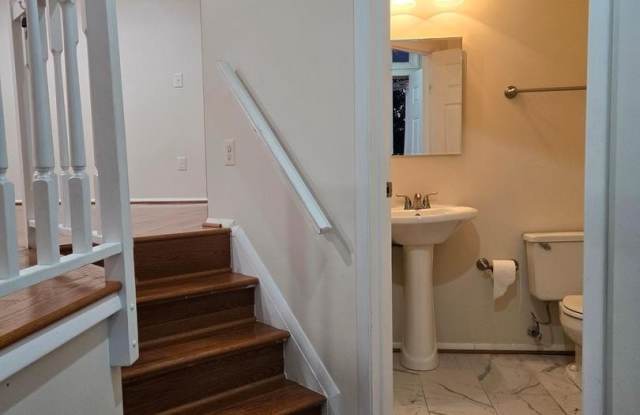 3930 PLUM RUN CT Gallery 4