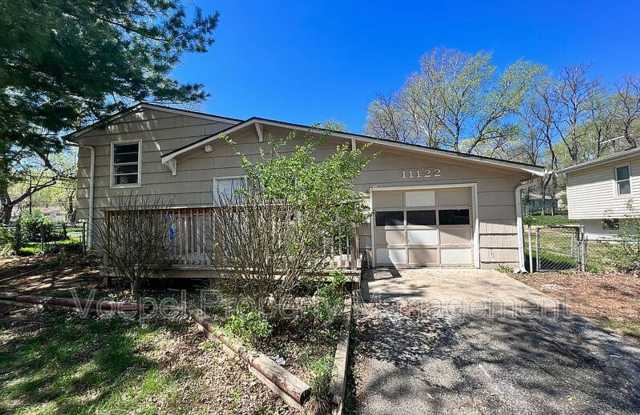 COMING SOON! 3 Bed 1.5 Bath Home! $1495.00 photos photos