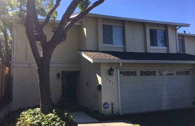 Hartz Property Management Presents: The Fabulous 131 Fountainhead Court photos photos