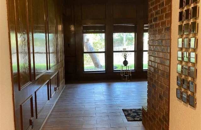 2504 Canyon Creek Gallery 3