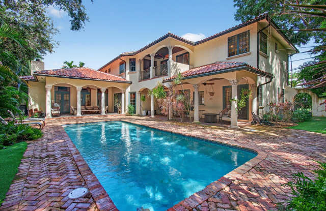 745 Oleander Street photos photos